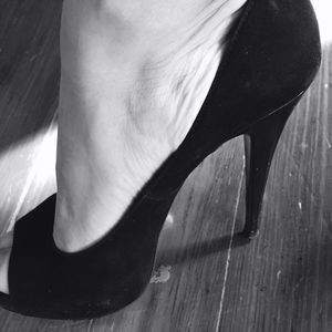 Black peep toe pumps